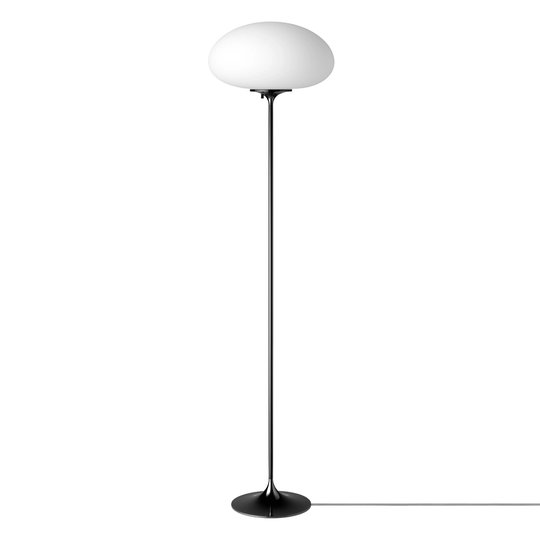 GUBI Stemlite lattiavalaisin, 150 cm, himmennettävä, musta kromi