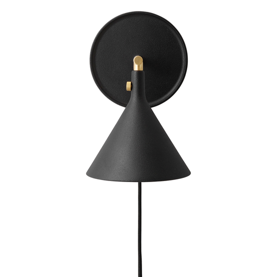 MENU Cast Sconce seinävalaisin, himmennettävä, musta - messinki